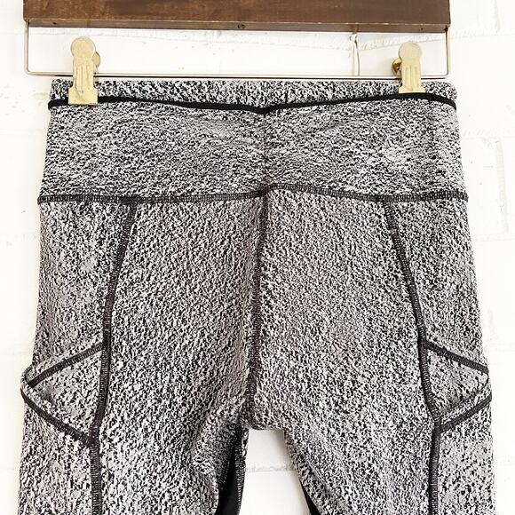 LULULEMON Outrun Crop Legging Power Luxtreme 6 - Picture 7 of 12